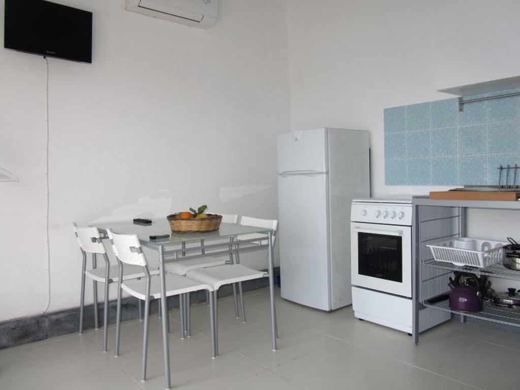Ferienwohnung Come In Sicily La Pietra Monaca Acireale Zimmer foto